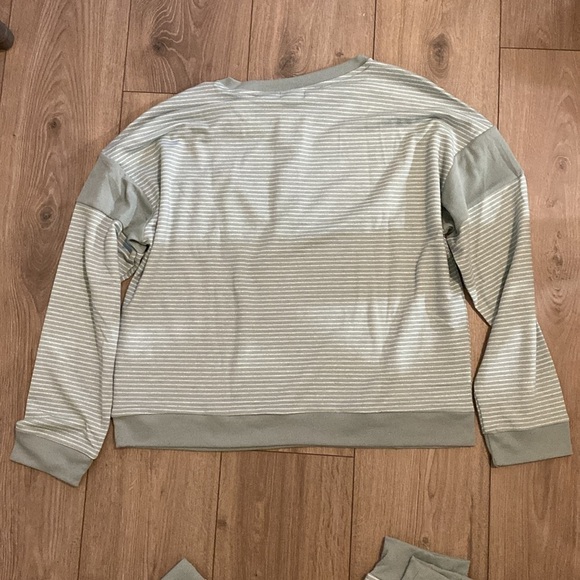 Spendid Mint Green Lounge Set - Picture 4 of 10